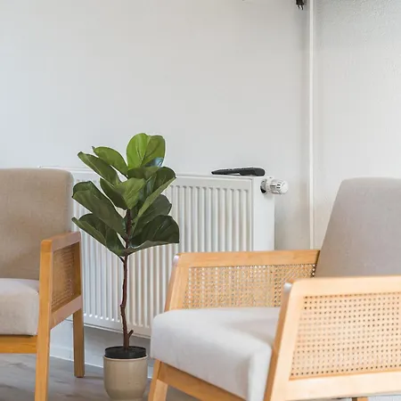 Moderne Monteurwohnungen In Zentrum Kitchen, Wifi, Smart Tv *