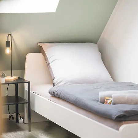 Moderne Monteurwohnungen In Zentrum Kitchen, Wifi, Smart Tv *