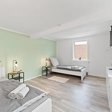 Moderne Monteurwohnungen In Zentrum Kitchen, Wifi, Smart Tv * Nuertingen