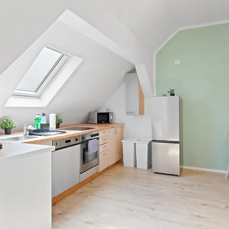 Moderne Monteurwohnungen In Zentrum Kitchen, Wifi, Smart Tv