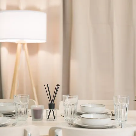 Moderne Monteurwohnungen In Zentrum Kitchen, Wifi, Smart Tv *