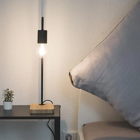 Appartement Moderne Monteurwohnungen In Zentrum Kitchen, Wifi, Smart Tv *