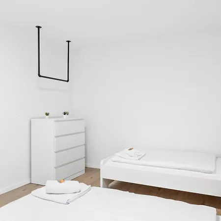 Moderne Monteurwohnungen In Zentrum Kitchen, Wifi, Smart Tv Appartement *