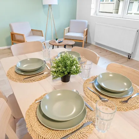 Apartment Apartmenthaus Zentrum Kitchen,wifi,smart Tv *** *