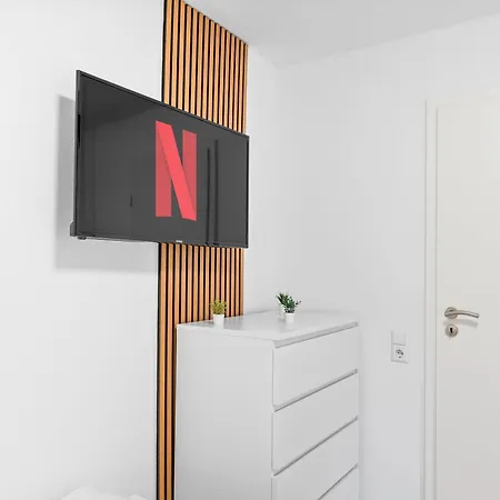 Moderne Monteurwohnungen In Zentrum Kitchen, Wifi, Smart Tv Appartement Nuertingen