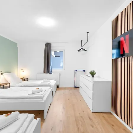 Moderne Monteurwohnungen In Zentrum Kitchen, Wifi, Smart Tv Appartement Nuertingen