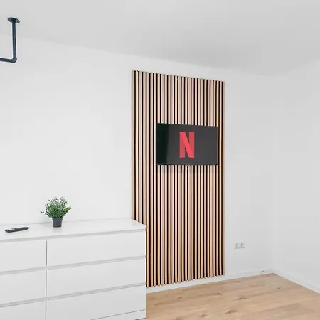 Appartement Moderne Monteurwohnungen In Zentrum Kitchen, Wifi, Smart Tv