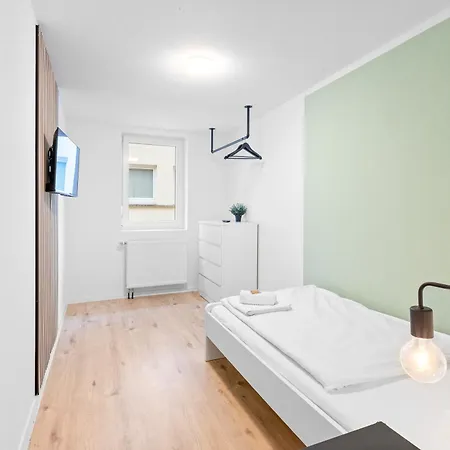 Moderne Monteurwohnungen In Zentrum Kitchen, Wifi, Smart Tv Appartement Nuertingen