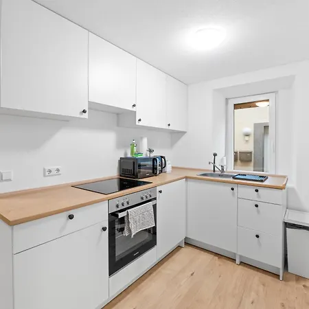 Moderne Monteurwohnungen In Zentrum Kitchen, Wifi, Smart Tv Appartement *