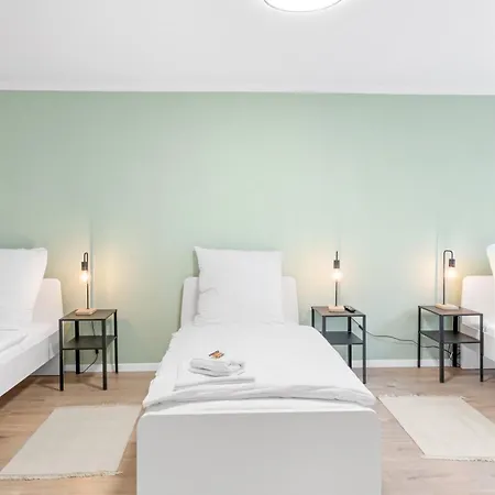 Moderne Monteurwohnungen In Zentrum Kitchen, Wifi, Smart Tv Appartement