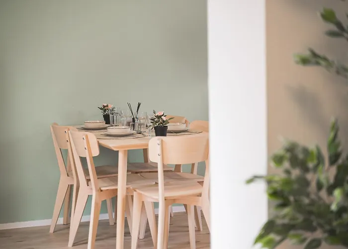 Moderne Monteurwohnungen In Zentrum Kitchen, Wifi, Smart Tv נורטינגן