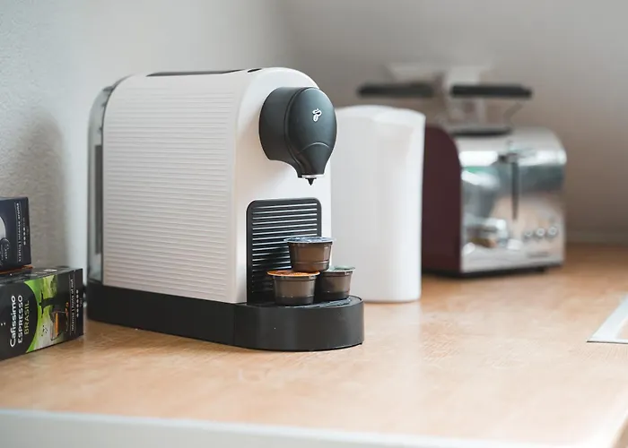 Moderne Monteurwohnungen In Zentrum Kitchen, Wifi, Smart Tv *