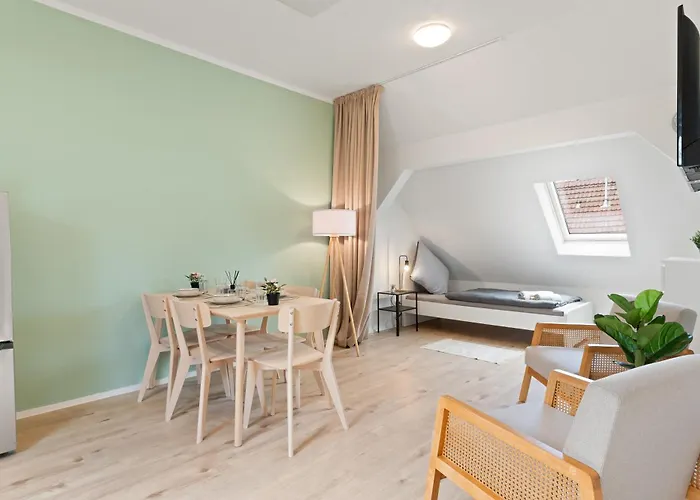 Moderne Monteurwohnungen In Zentrum Kitchen, Wifi, Smart Tv דירה נורטינגן