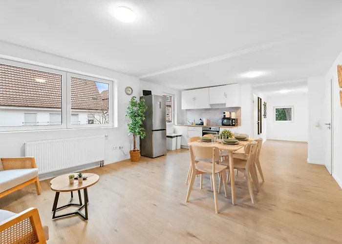 Moderne Monteurwohnungen In Zentrum Kitchen, Wifi, Smart Tv *