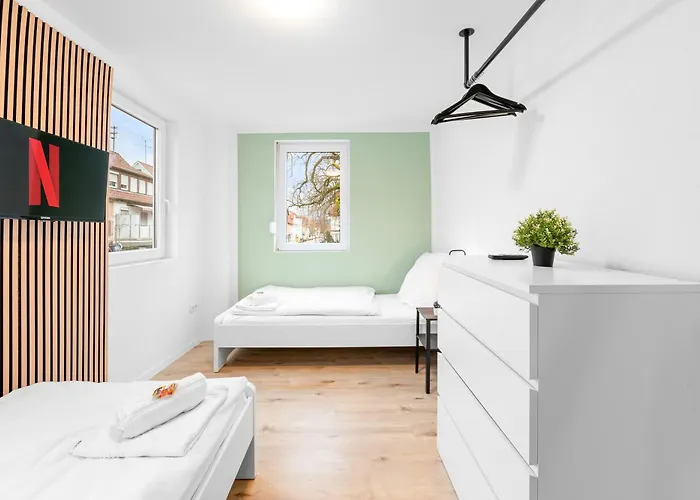 Moderne Monteurwohnungen In Zentrum Kitchen, Wifi, Smart Tv