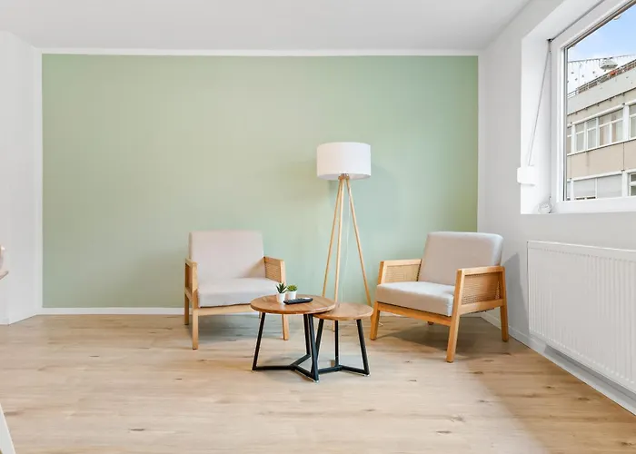 Moderne Monteurwohnungen In Zentrum Kitchen, Wifi, Smart Tv דירה *