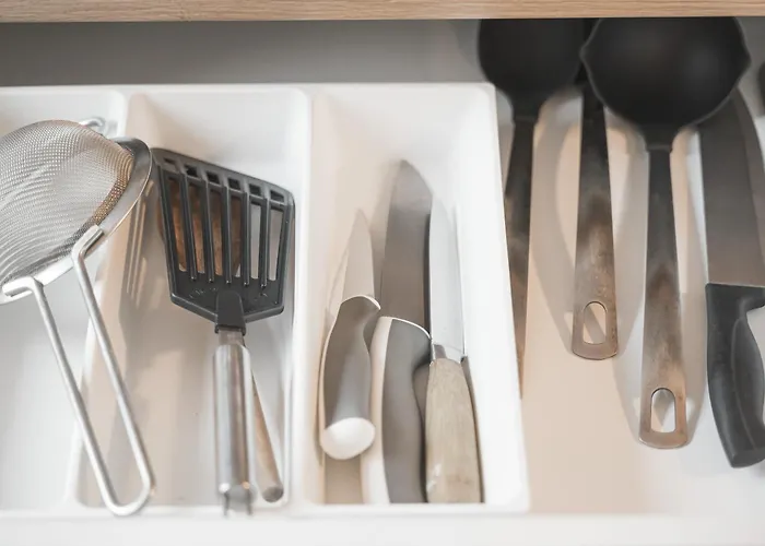 Moderne Monteurwohnungen In Zentrum Kitchen, Wifi, Smart Tv דירה *